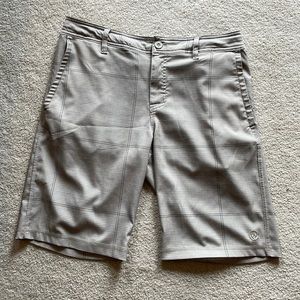 Hang Ten Men’s Stretch Shorts, Khaki, 30x9